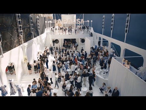 Behind–the–scenes of the Cruise 2018/19 Show – CHANEL Shows