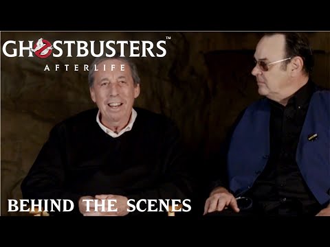 Thumbnail of the video: Behind The Scenes | For The Fans