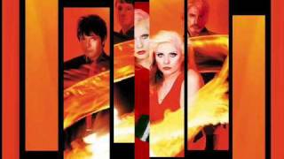 BLONDIE - 10 The Tingler (2003 The Curse Of Blondie) .