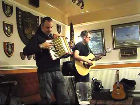 Ewan Wilkinson and Sandy Brechin at Seaford Folk Club