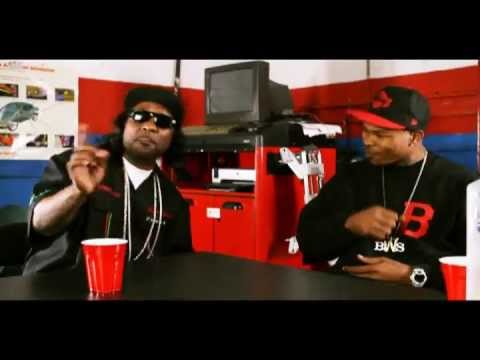 Compton Menace Ft. Lil Wayne & Mitchy Slick - Blood Niggaz