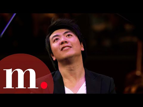 Lang Lang performs 