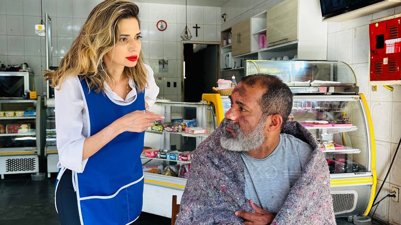 Millionaire Pretends to Be Homeless to Test the Humility of Waitresses 😱