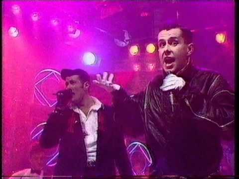 Frankie Goes To Hollywood - Relax. Top Of The Pops 1984