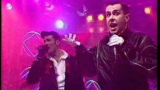 Frankie Goes To Hollywood - Relax. Top Of The Pops 1984