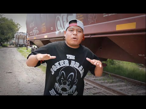 Mikrobarato - Pa Los locos de Barrio ft. Slow Lara | Vídeo Oficial ᴴᴰ