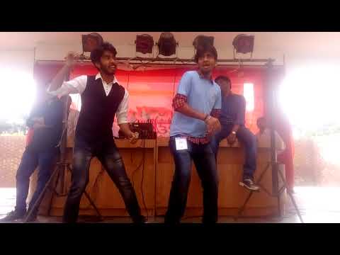 Nikhil Rocks saat samund...