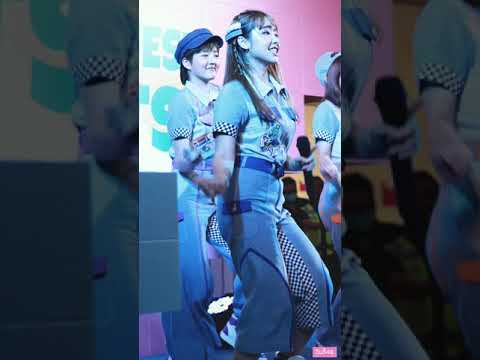 โดดดิด่งจร้าา - Mewnich BNK48 //โดดดิด่ง @ Tne Finest Gifts of Love 20200209