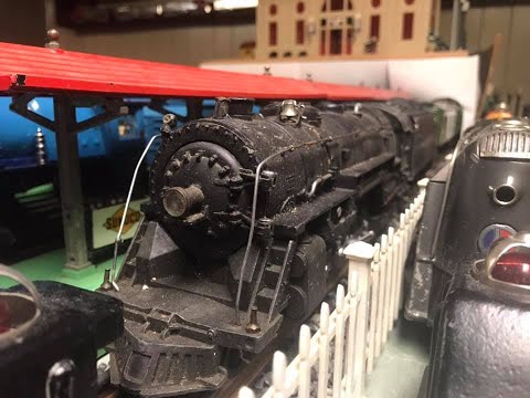 Prewar Lionel Train sets 226E locomotive, 2613 Blue Comet passenger cars on the layout, 2623 madison
