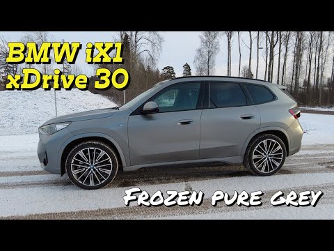 BMW iX1 xDrive 30 Frozen Pure Grey