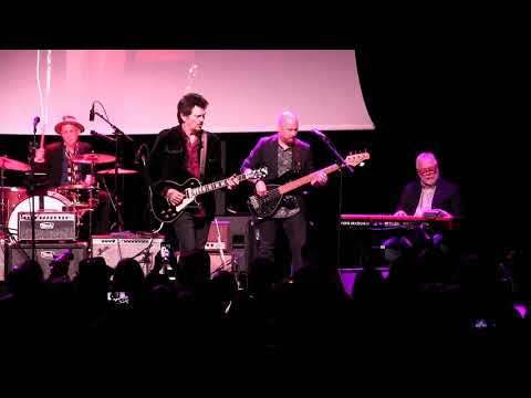 MIKE ZITO w/Walter Trout, Eric Gales, Robben Ford, & Richard Fortus ✪ A TRIBUTE TO CHUCK BERRY