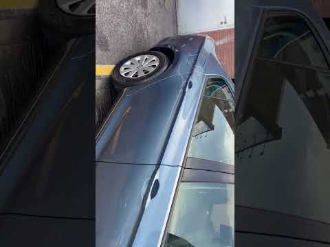 Volkswagen Passat 1.6 TDI TRENDLINE 5DR - Image 2
