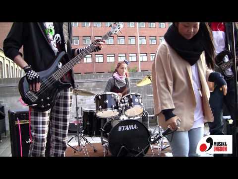 Long Train Running - Doobie Brothers - (Torsdagstoner)