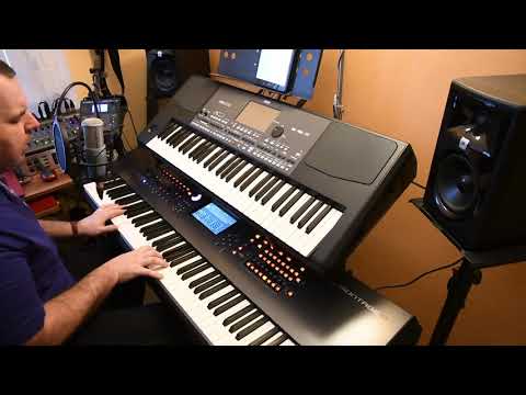 Cez plece - Pavol Hammel (piano + vocal cover)