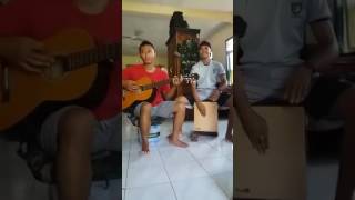 Download lagu Keren abis gak ada duanya suaranya, bapak TNI ini nyanyi Surat Cinta untuk starla mp3