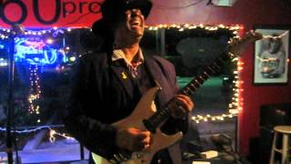 Video thumbnail for Jeff Medina demonstrates Roger Mayer's "Kuro Kage" Pedal - Live at Sixty Sundaes (60proof) by sixtysundaescompany