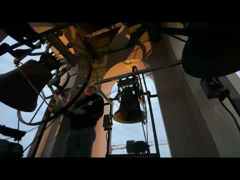 Le campane di Beinasco(TO), fraz. Borgaretto - Chiesa Parrocchiale di Sant'Anna - Suonate Varie