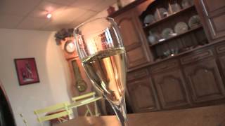 preview picture of video 'A la découverte du Champagne Rémy Massin du club de trésors de champagne'