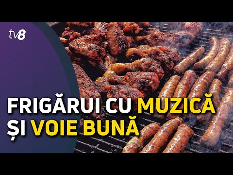 Skewers with music and good cheer. Dozens of people gathered in the Capital for the first barbecu...