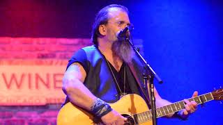 Steve Earl The girl On The mountain Feb 12 2018 Chicago nunupics