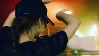 Download lagu F L A S H L I G H T (ALEMALHANDA X ATAYA) mp3