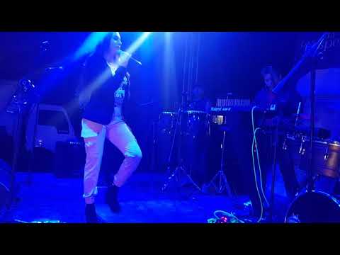 Isa Santizo live Music -Locked out of heaven- Coban