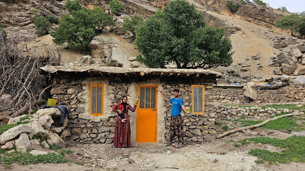 Nomadic Couple Installed the Cabin Door and Washed the Carpet 🚪🧼🌿