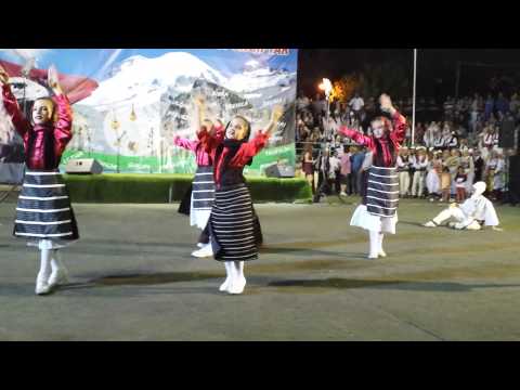 Trad Folk Tirana Kosova e re (Sarande 2015)
