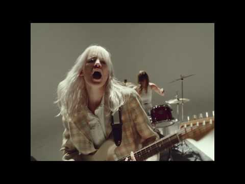 The Buoys - Linda (Official Video)