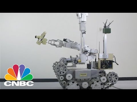 A Virtual Reality-Controlled Robot Is So Good At Defusing Bombs That It Can Perform Surgery | CNBC