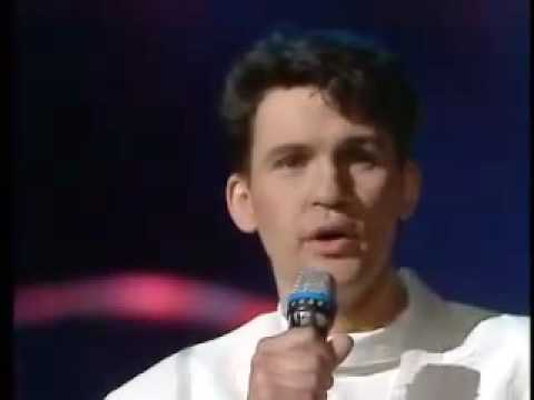 Johnny Logan Hold Me Now (Sing-along Lyrics) [Ireland Eurovision 1987 Winner]