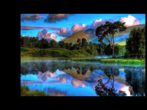 Phka Reak Leur Mek / Chet Snaeh Roboss Oun by Meng Keo Pichenda