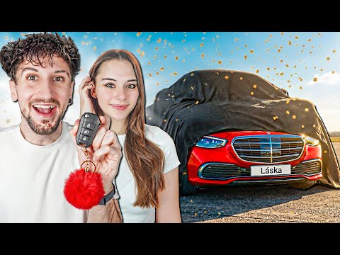 KOUPIL JSEM PŘÍTELKYNI JEJÍ VYSNĚNÉ AUTO...