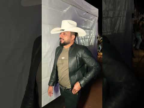 Chegada do cantor Leãozinho Do Forró em São João da Aliança #boanoiteee #leaozinhodoforro #leão