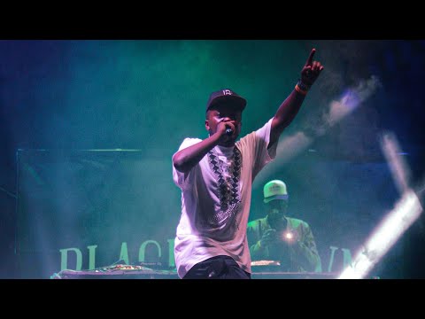 Flash Ikumkani- performing at Busiswa’s home coming