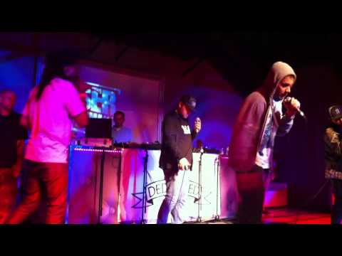 Kacetado ft Bob da Rage Sense, Sir Scratch, Pródigo Sam the Kid Voilá