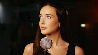  Lucy Thomas Bawakan Lagu Legendaris “California Dreamin’” dengan Suara Merdu