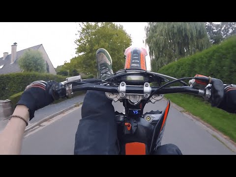 KTM EXC 125 | RAW | Wheelies | fmf shorty