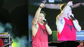 Sponge Cola performs &quot;Kunwari&quot; at Sandugo Festival in Bohol