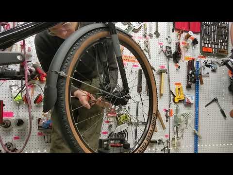 Priority 600 How to adjust and install the front and rear fenders!