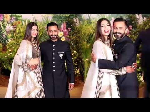 download lagu mp3 mp4 Sonam Kapoor Reception Dress, download lagu Sonam Kapoor Reception Dress gratis, unduh video klip Sonam Kapoor Reception Dress