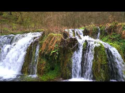 lathkill dale waterfall.video 4k