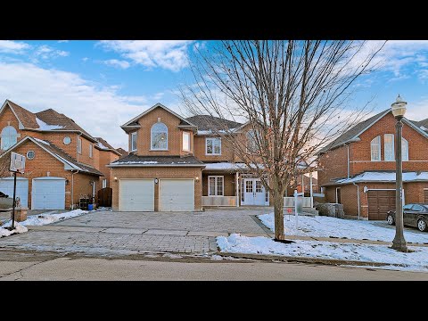 111 Roberson Drive, Ajax