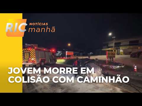 Acidente mata jovem na Rodovia dos Minérios; carro e caminhão batem de frente em Almirante Tamandaré