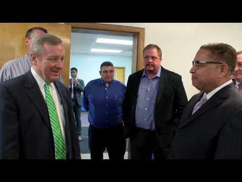 Senator Dick Durbin visit the Ardagh Group in Dolton