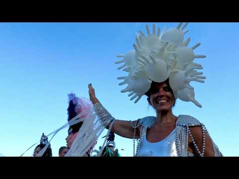 Orquestra Voadora - Canto de Xangô / Afro Blue - Carnaval 2023
