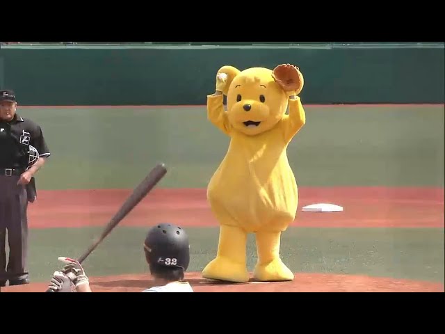 【始球式】ゆるキャラが見せたノーバウンド投球!! 2015/5/30 E-G