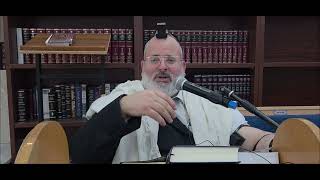 הרב יצחק לוי | רב העיר נשר | ב' אדר תשפ"ו | קריאת המגילה (הרב יצחק לוי) - התמונה מוצגת ישירות מתוך אתר האינטרנט יוטיוב. זכויות היוצרים בתמונה שייכות ליוצרה. קישור קרדיט למקור התוכן נמצא בתוך דף הסרטון