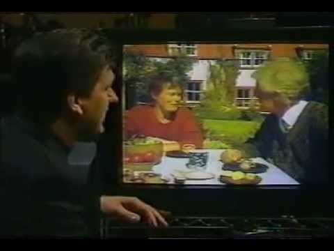 in bed with medinner (s2 ep5)