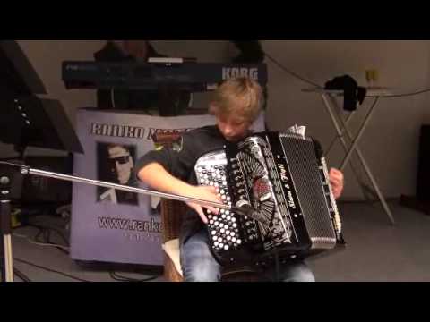 Toni virtuozna harmonika od Ljubise Pavkovica